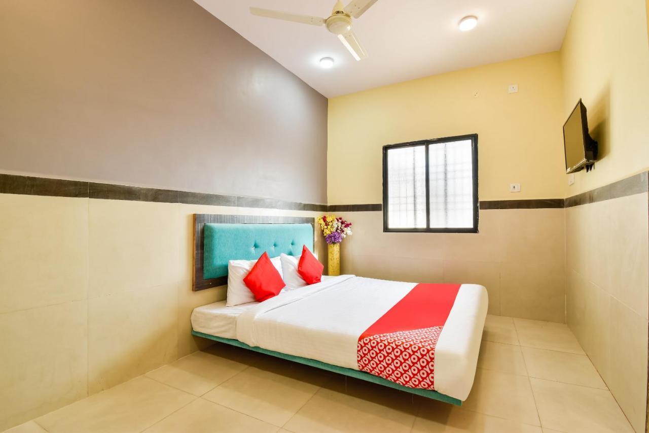 Oyo Hotel Karemore Celebration Bhandāra エクステリア 写真