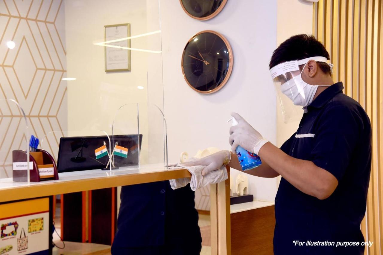 Oyo Hotel Karemore Celebration Bhandāra エクステリア 写真